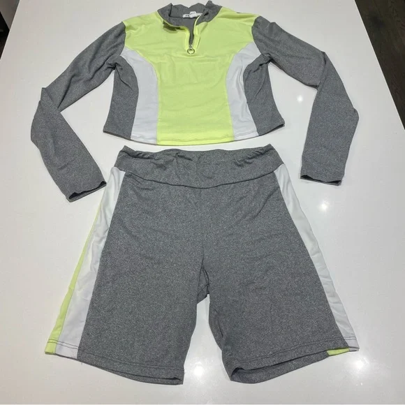 Matching Set - Picture 2 of 7